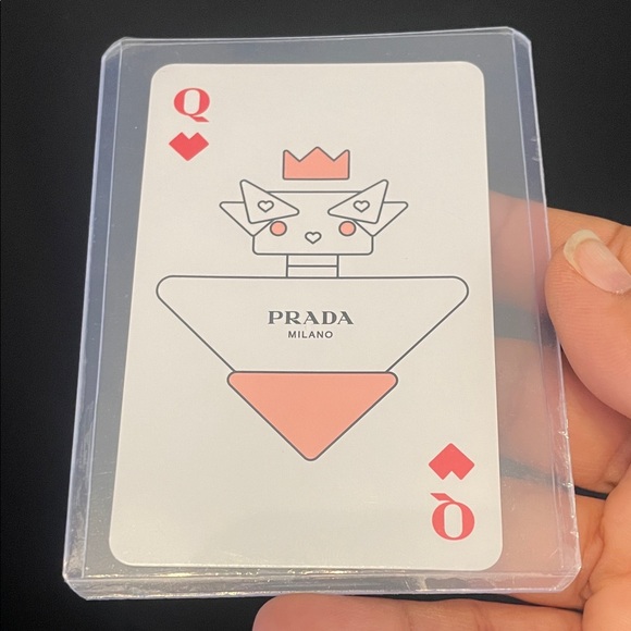 Queen of Hearts Prada Beauty Playing Card in Top loader sleeve - Picture 4 of 8